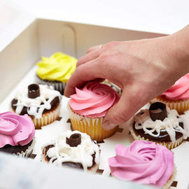 Cupcakes Schachteln 23x23x10 cm (9 Stück) + weiße Innenstütze